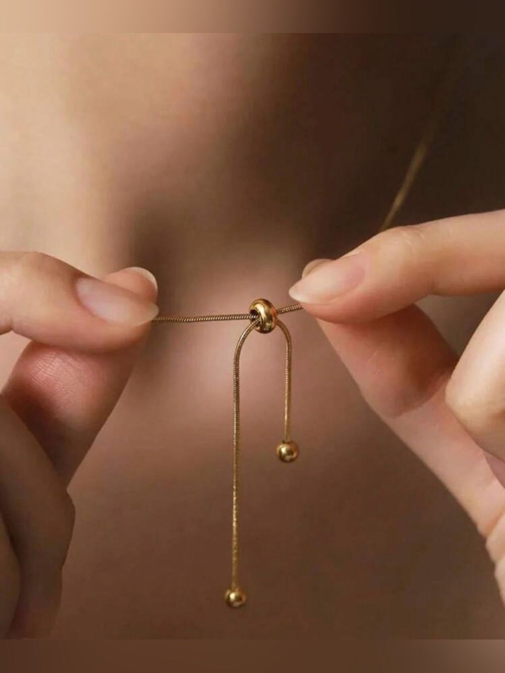 Gold Knot Pendant Necklace A2100